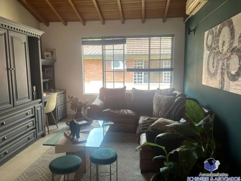 Casa de 3 alcobas en venta en Zona Centro, Envigado, 418 m² · foto 22 de 24