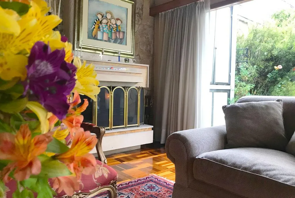 Casa de 3 alcobas en venta en Chicó Alto, Bogotá, 410 m² · foto 2 de 20