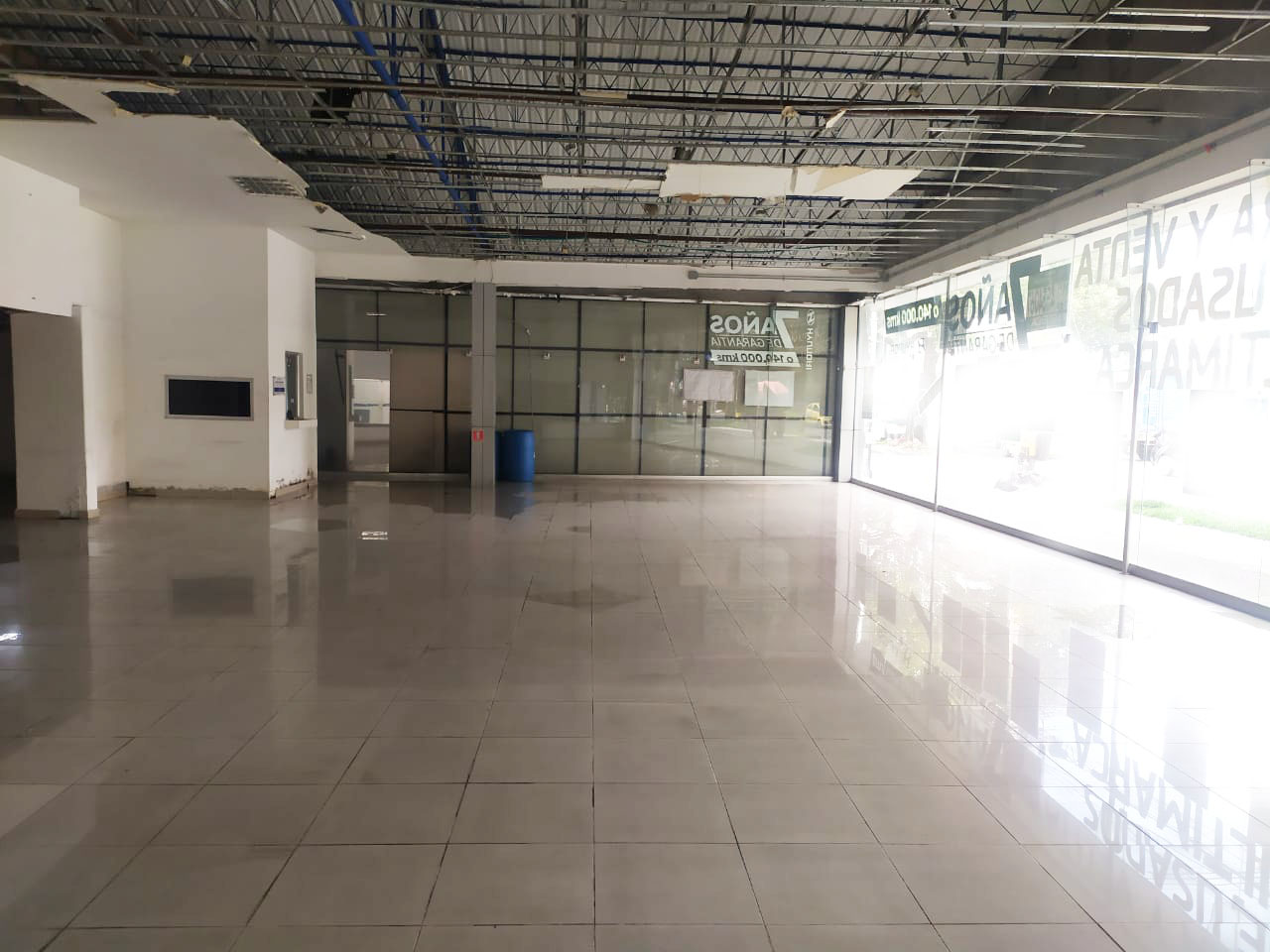 Local en venta en San Joaquin, Medellín, 1250 m² · foto 2 de 8