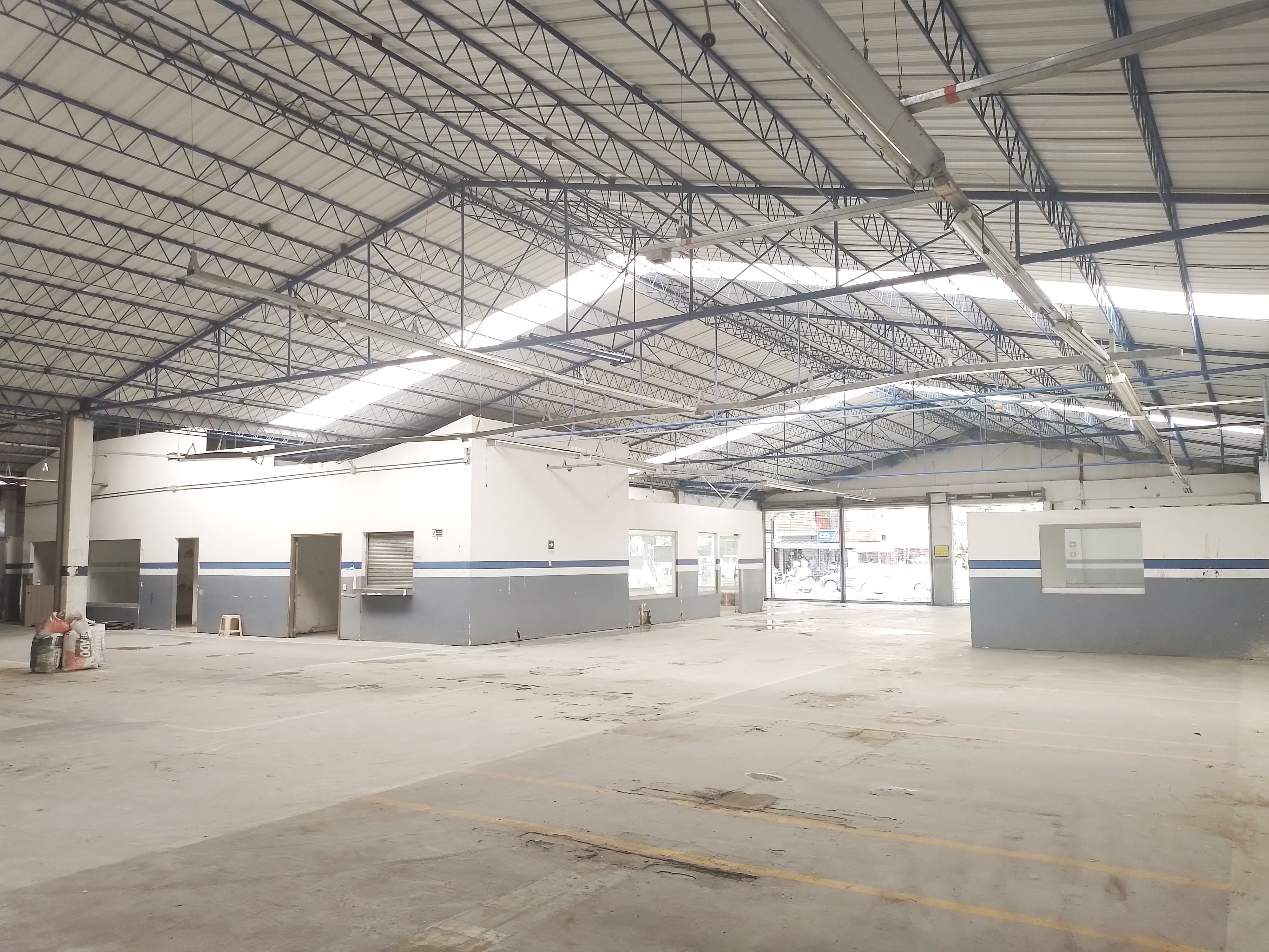 Local en venta en San Joaquin, Medellín, 1250 m² · foto 7 de 8