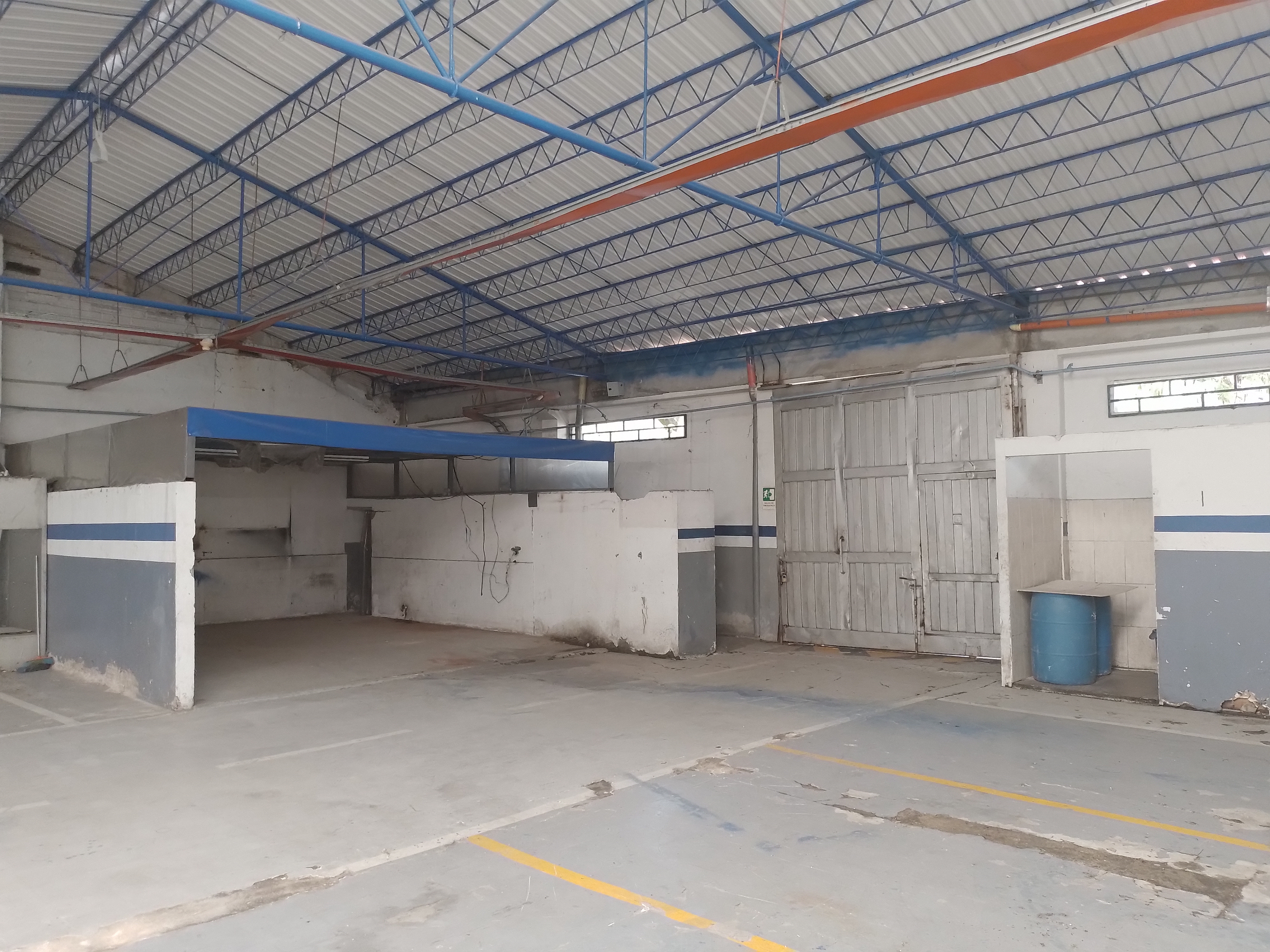 Local en venta en San Joaquin, Medellín, 1250 m² · foto 8 de 8