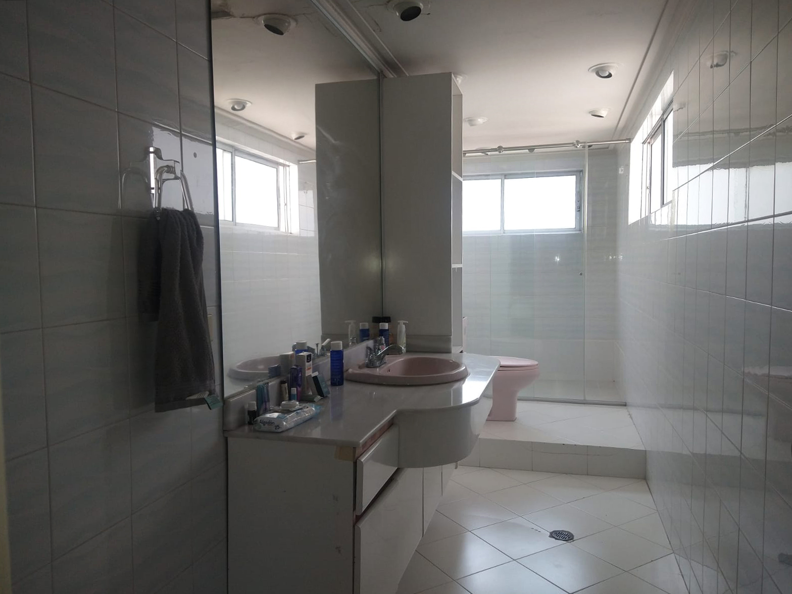 Casa de 4 alcobas en venta en El Diamante 2, Medellín, 300 m² · foto 6 de 19