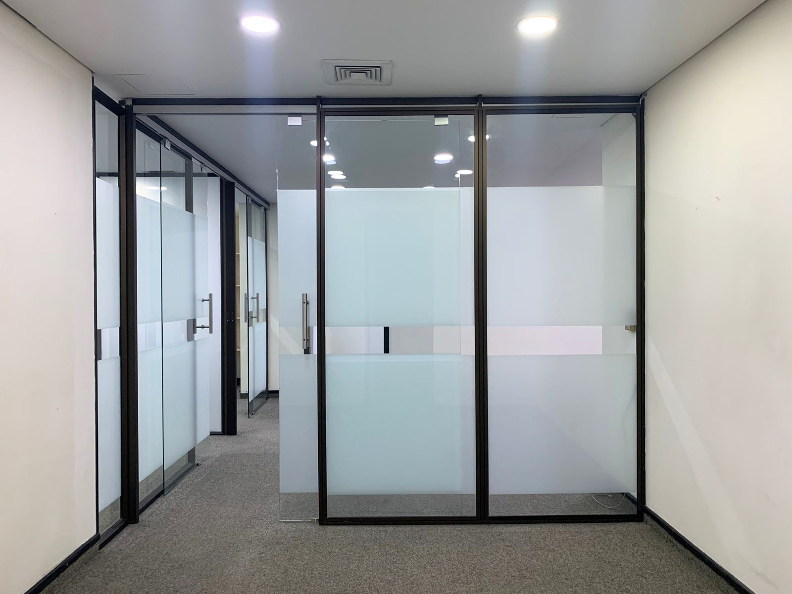Oficina en arriendo en Milla De Oro, Medellín, 93 m² · foto 2 de 13