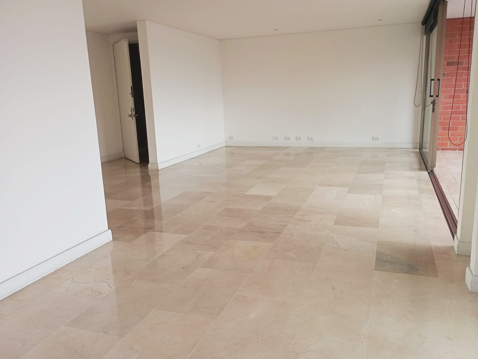 Apartamento en arriendo en La Florida, Medellín · foto 3 de 15
