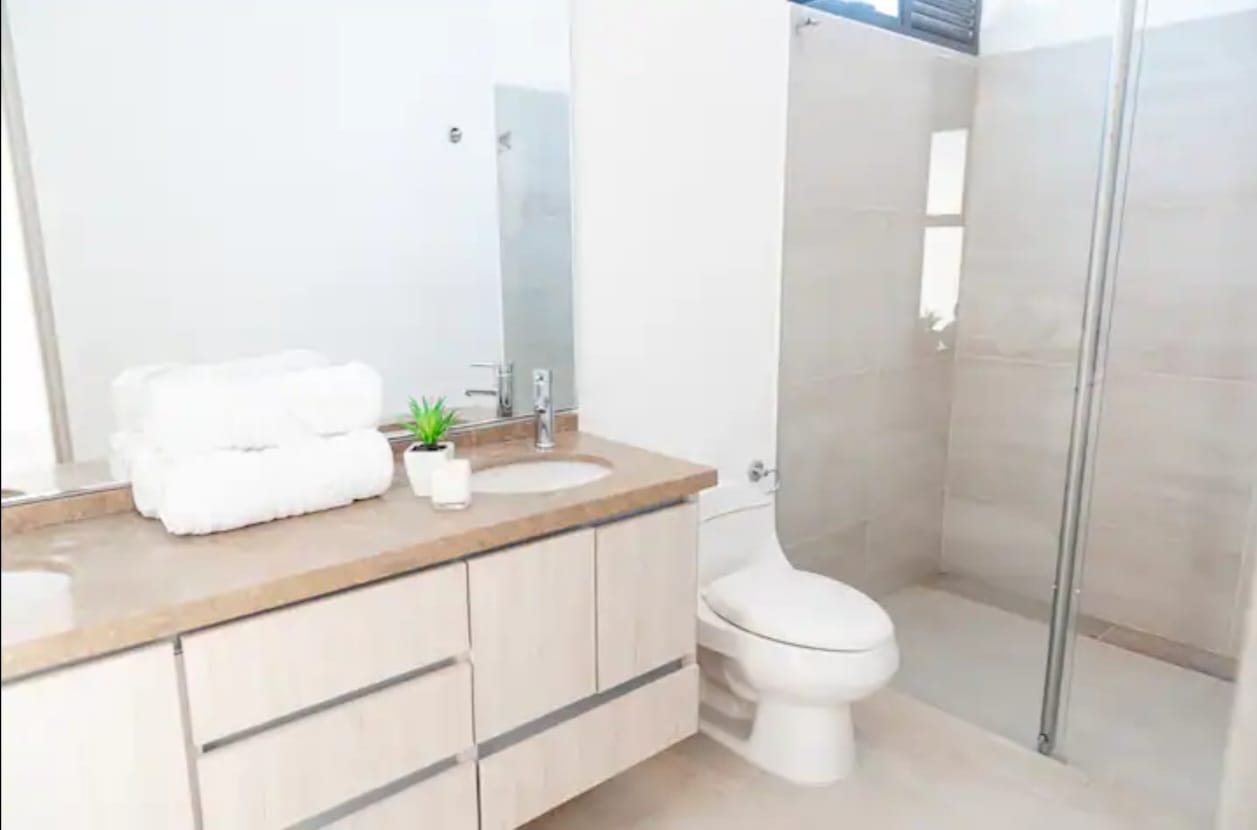 Casa de 3 alcobas en venta en Centro, Armenia, 270 m² · foto 3 de 24