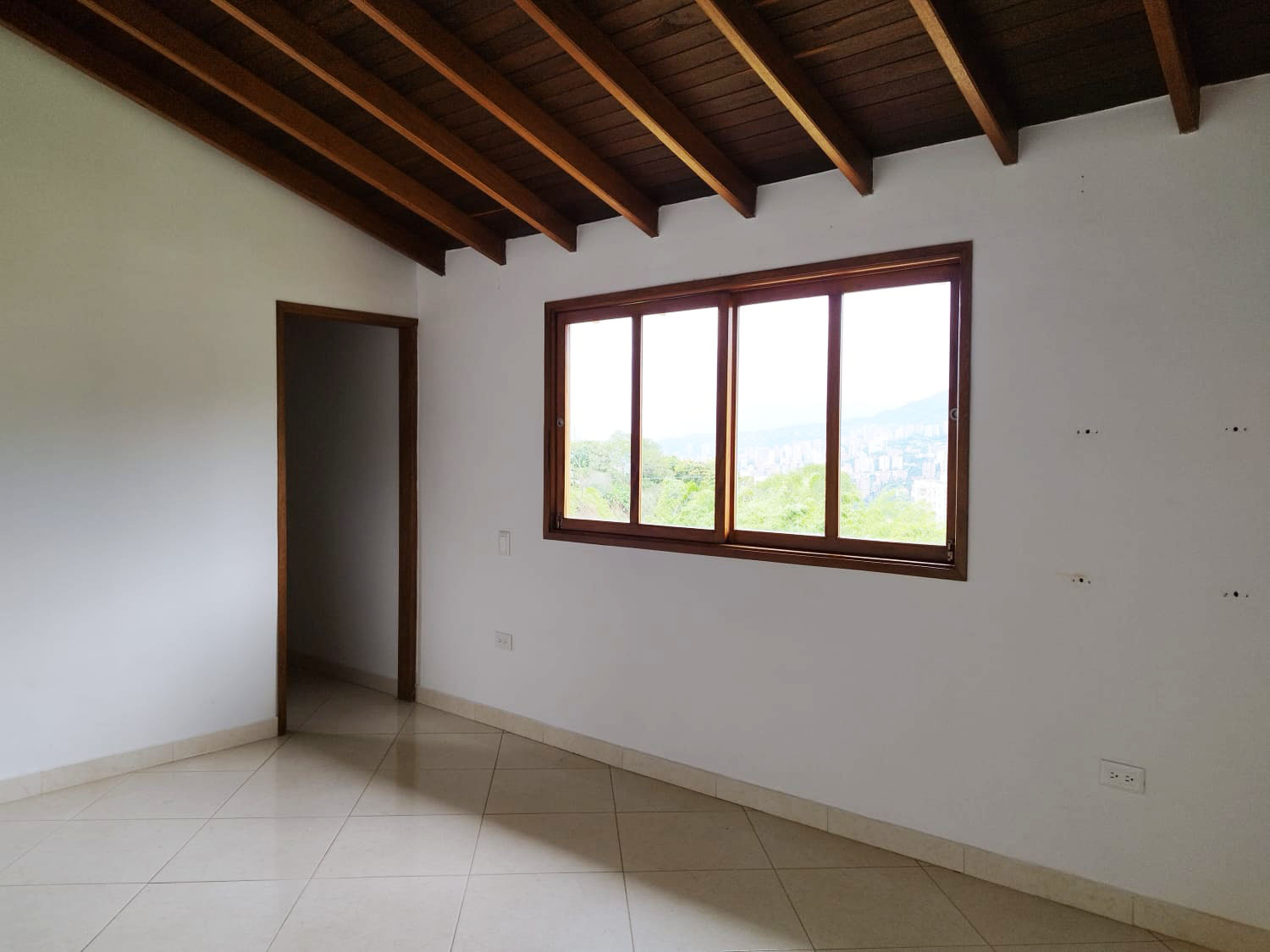 Oficina en arriendo en La Mina, Envigado, 300 m² · foto 12 de 20