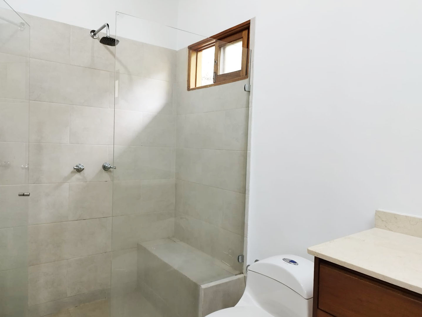 Oficina en arriendo en La Mina, Envigado, 300 m² · foto 16 de 20