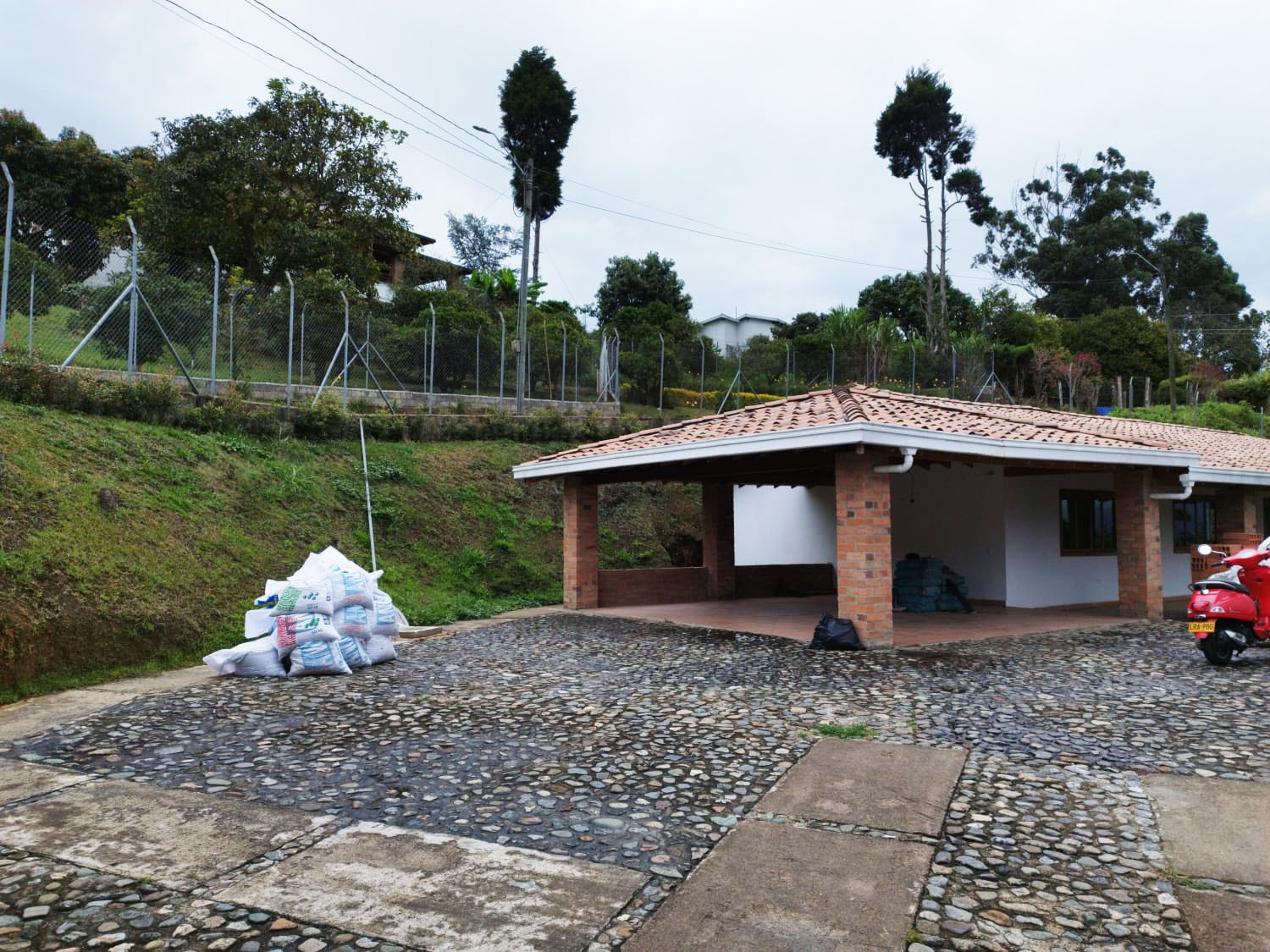 Oficina en arriendo en La Mina, Envigado, 300 m² · foto 19 de 20
