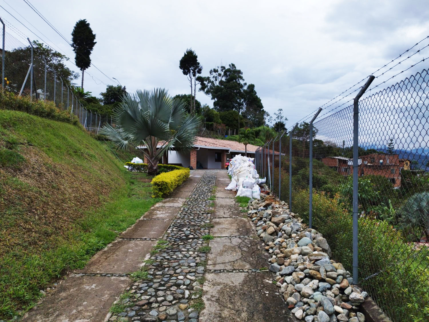 Oficina en arriendo en La Mina, Envigado, 300 m² · foto 20 de 20
