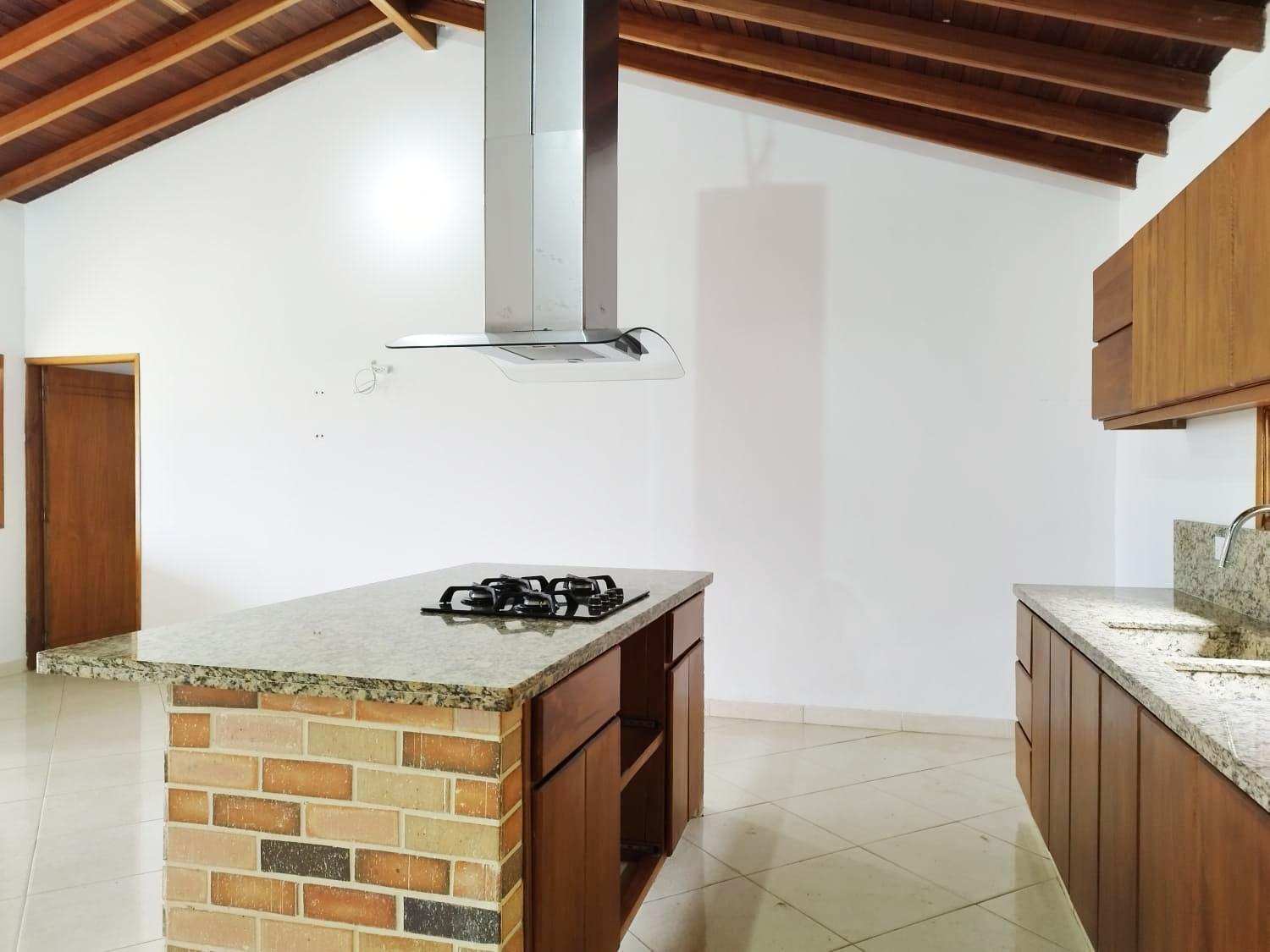 Oficina en arriendo en La Mina, Envigado, 300 m² · foto 7 de 20