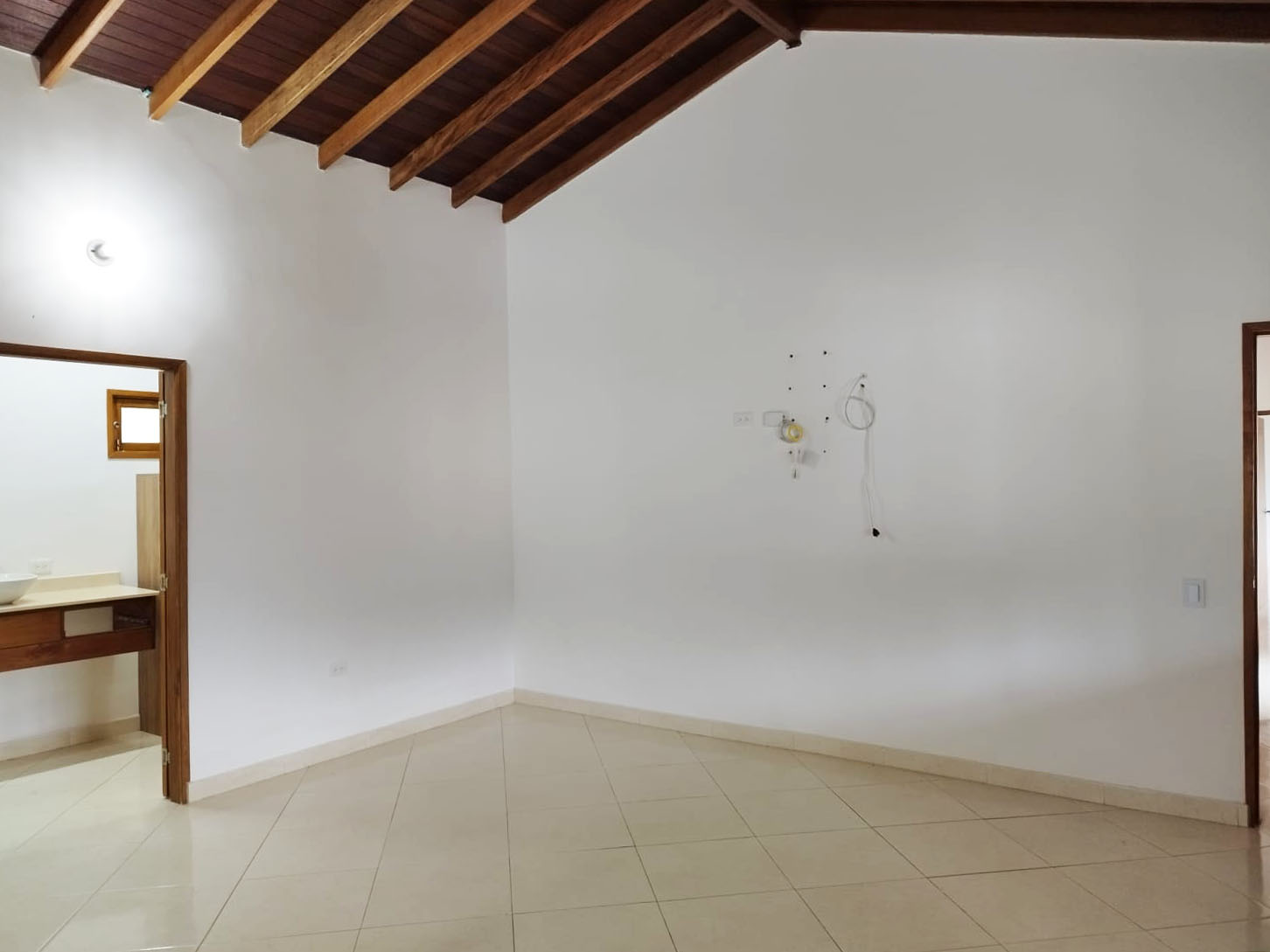 Oficina en arriendo en La Mina, Envigado, 300 m² · foto 9 de 20