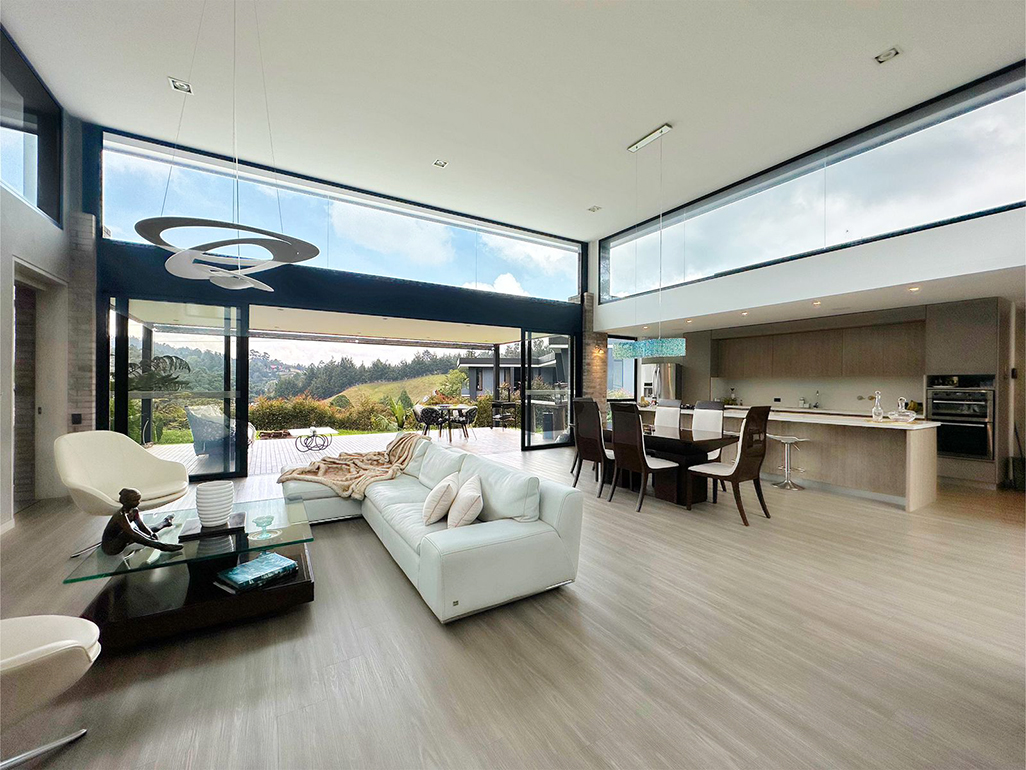 3BR House in Vía Las Palmas (320 m²) - 2