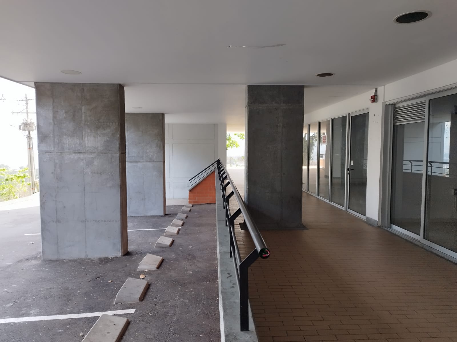 Local en arriendo en Las Antillas, Envigado, 100 m² · foto 10 de 13