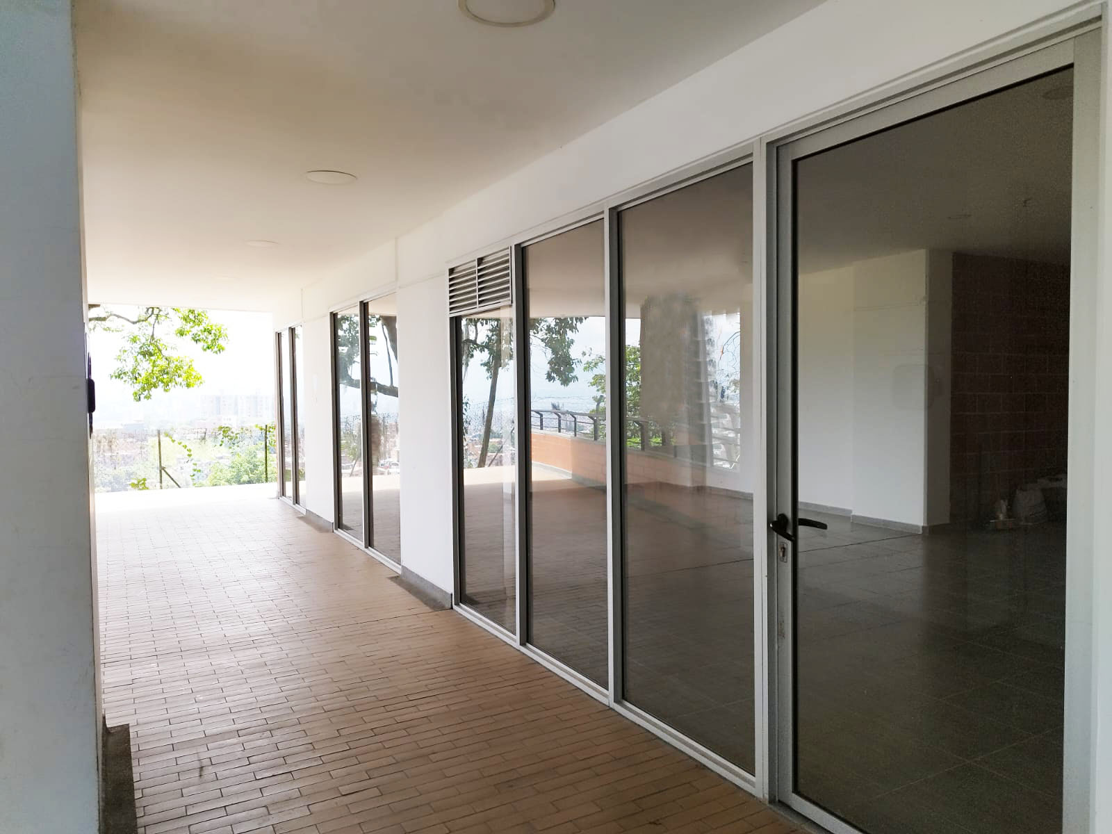 Local en arriendo en Las Antillas, Envigado, 100 m² · foto 6 de 13