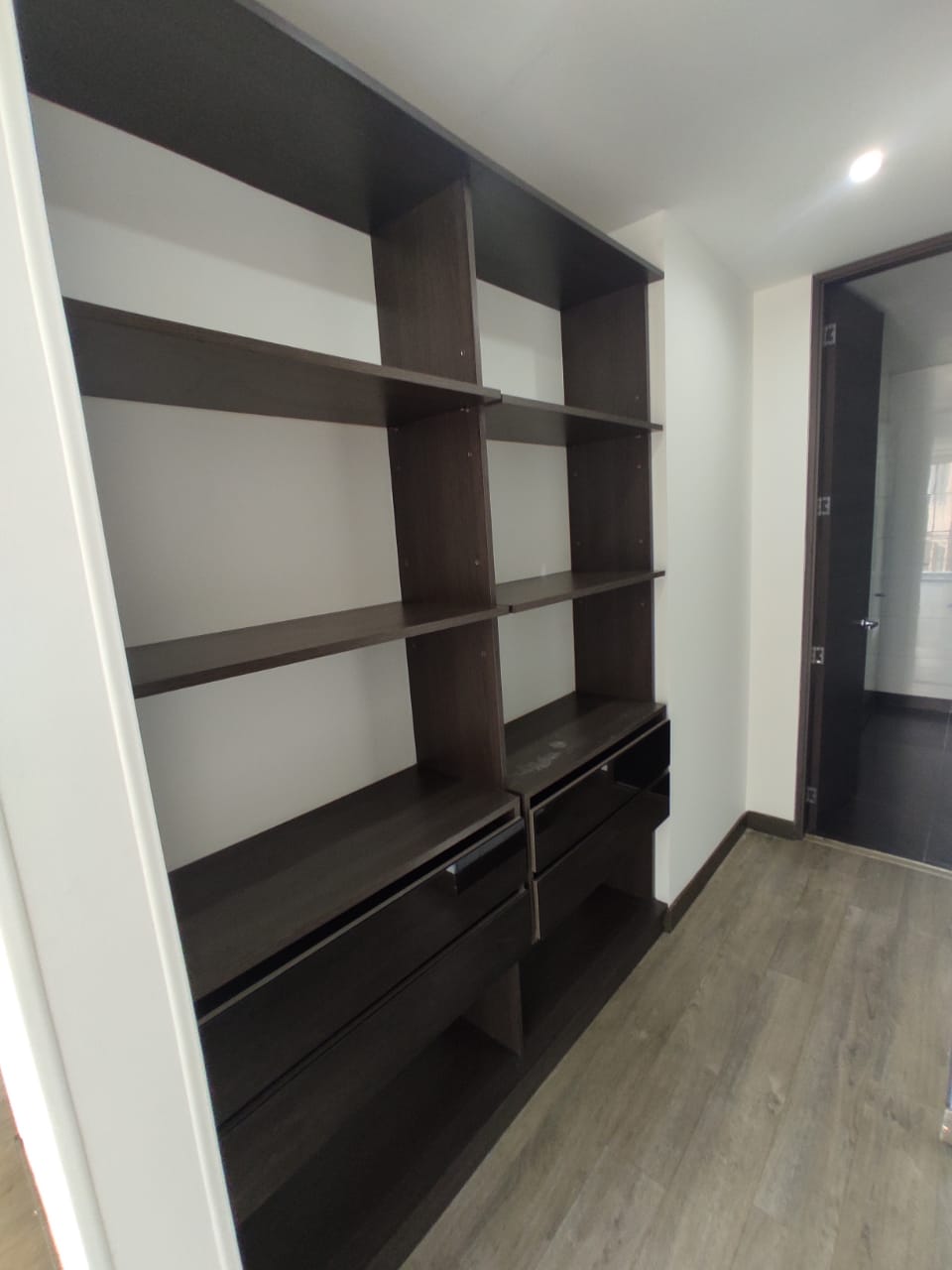 Apartamento de 1 alcoba en venta en Santa Barbara, Bogotá, 59 m² · foto 10 de 19