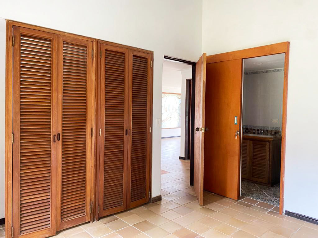 Casa de 3 alcobas en venta en Llano Grande, Rionegro, 250 m² · foto 8 de 16