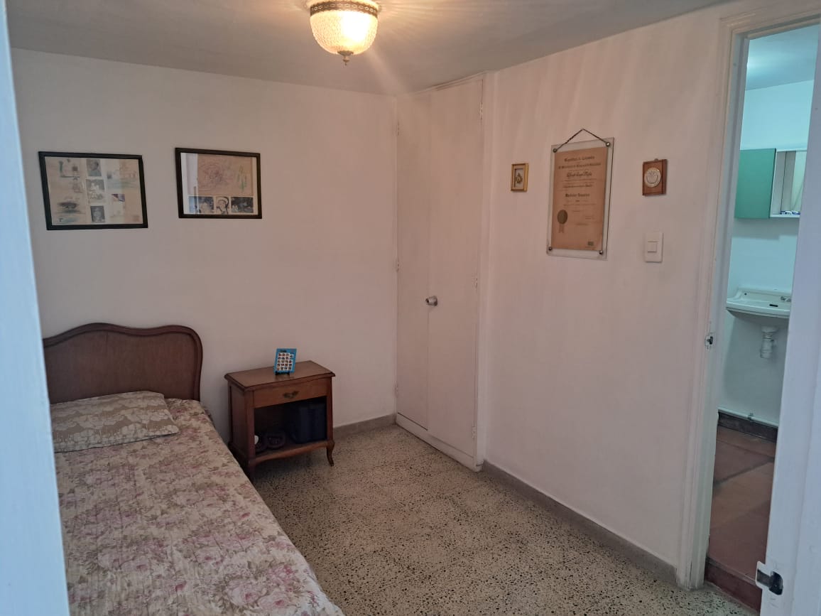 Casa de 3 alcobas en venta en Laureles, Medellín, 220 m² · foto 17 de 18