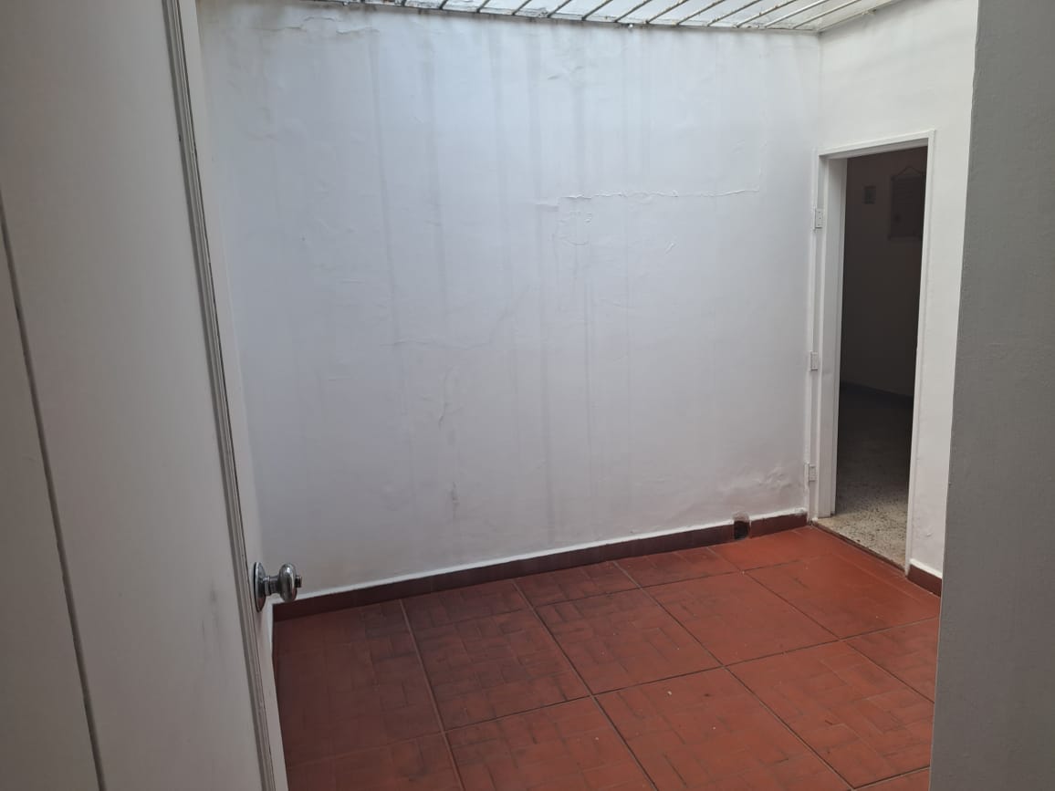 Casa de 3 alcobas en venta en Laureles, Medellín, 220 m² · foto 8 de 18