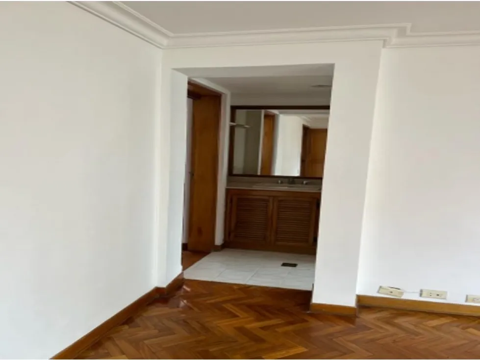 Apartamento de 4 alcobas en venta en Laureles, Medellín, 214 m² · foto 14 de 16