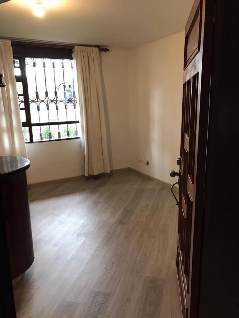 Apartamento de 1 alcoba en venta en Santa Ana Centro Comercial Boutique, Bogotá, 50 m² · foto 2 de 6