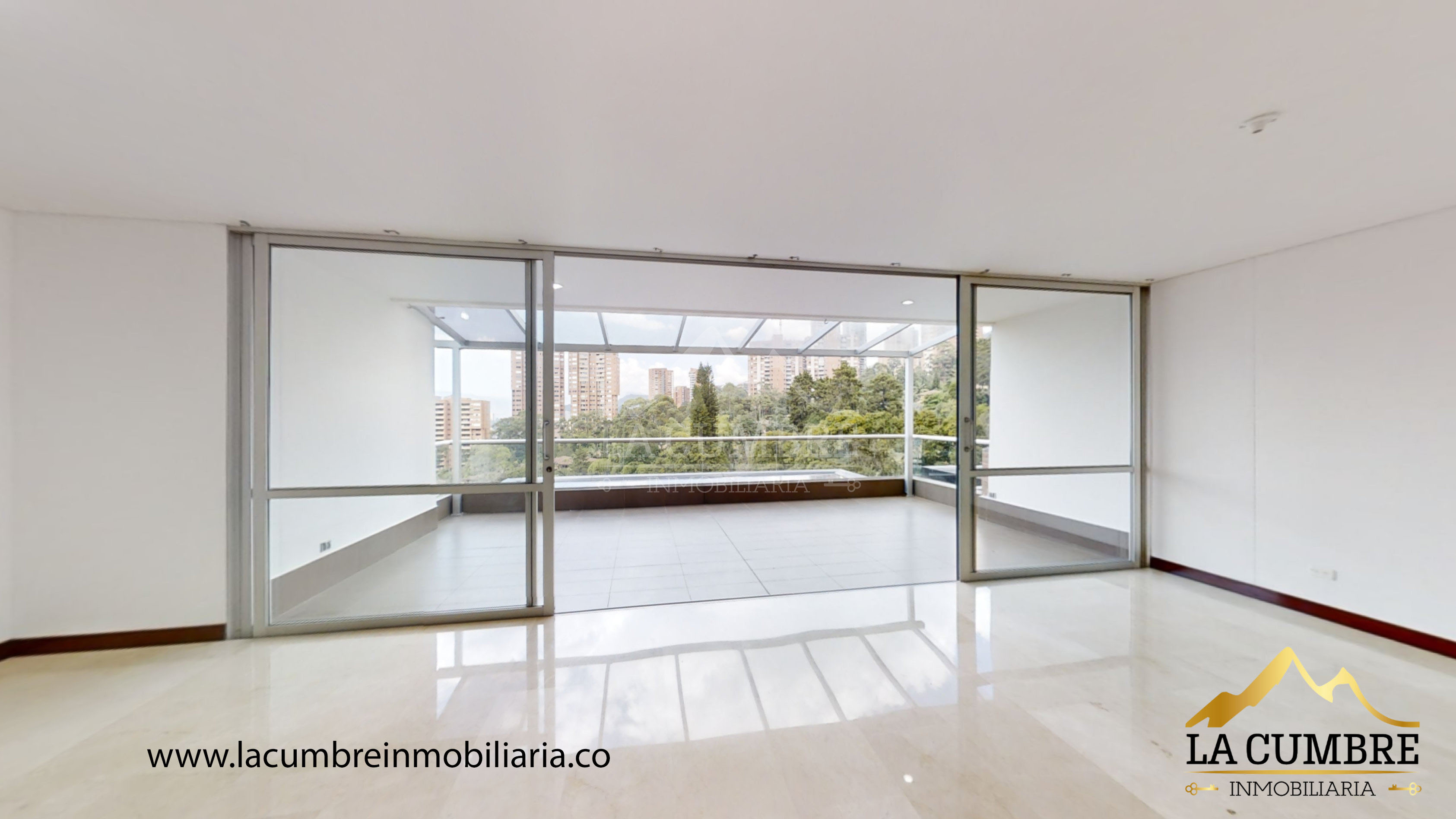 Apartamento en arriendo en El Tesoro, Medellín · foto 2 de 15