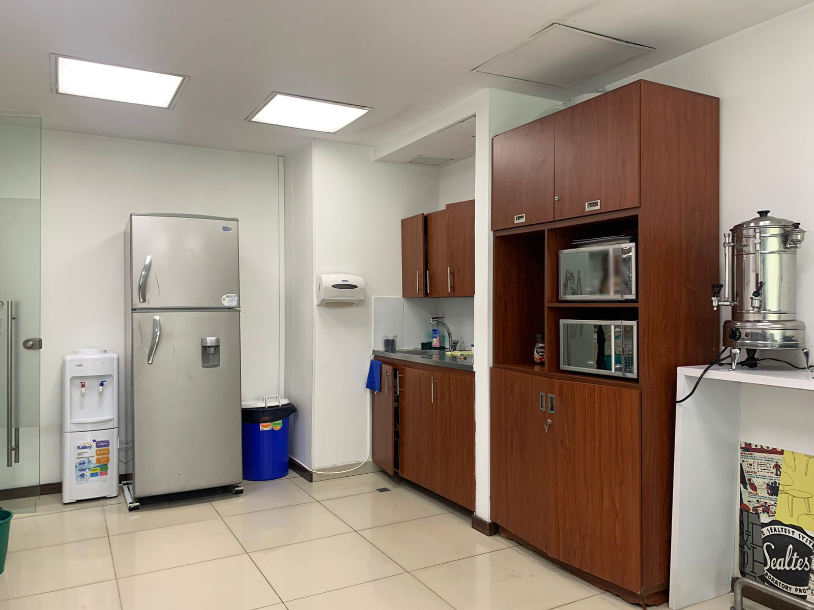 Oficina en arriendo en Villa Carlota, Medellín, 365 m² · foto 15 de 16