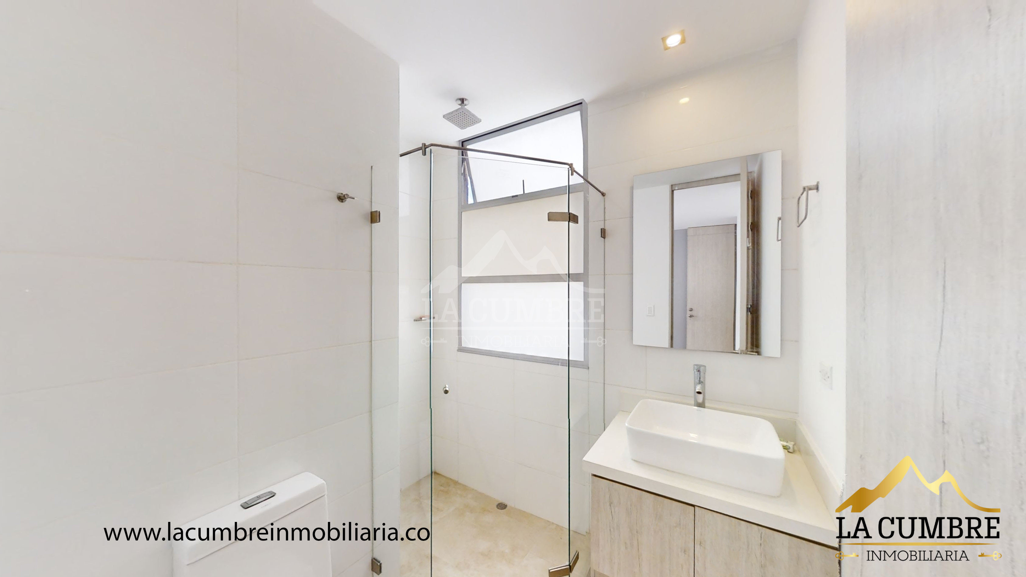 Apartamento en arriendo en Lalinde, Medellín · foto 10 de 13