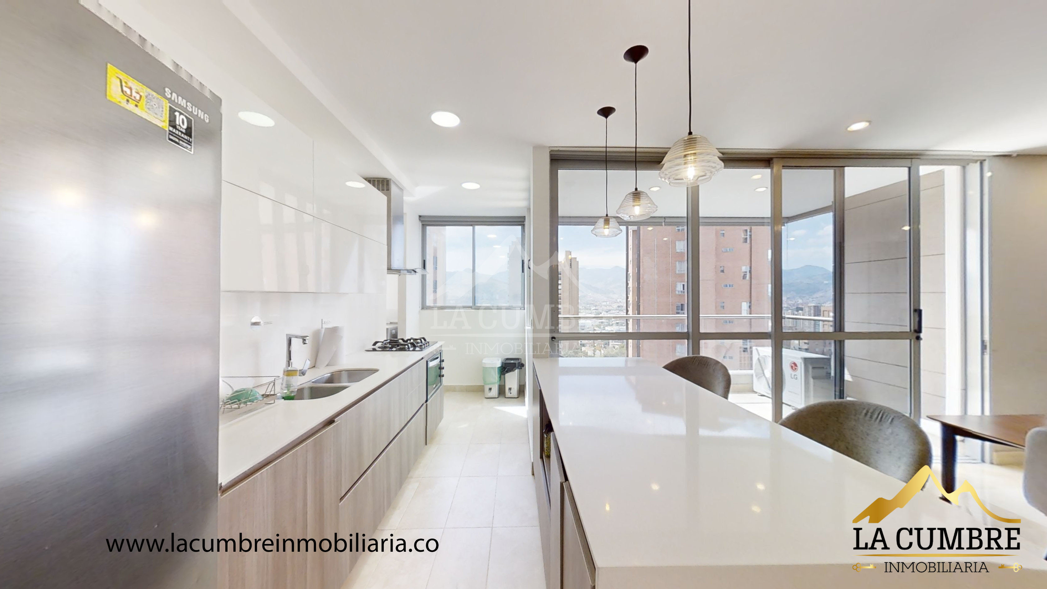 Apartamento en arriendo en Lalinde, Medellín · foto 5 de 13