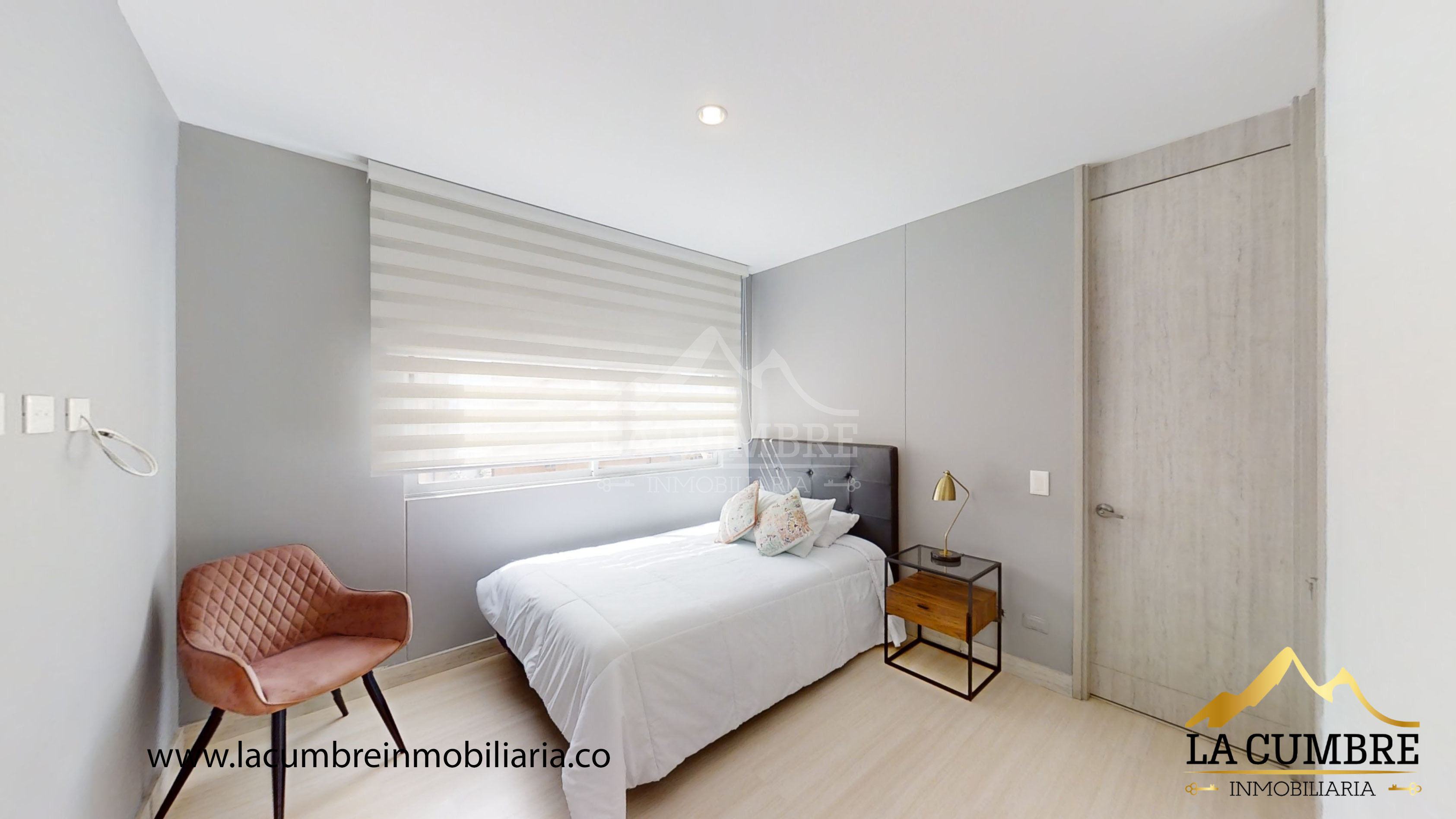 Apartamento en arriendo en Lalinde, Medellín · foto 9 de 13