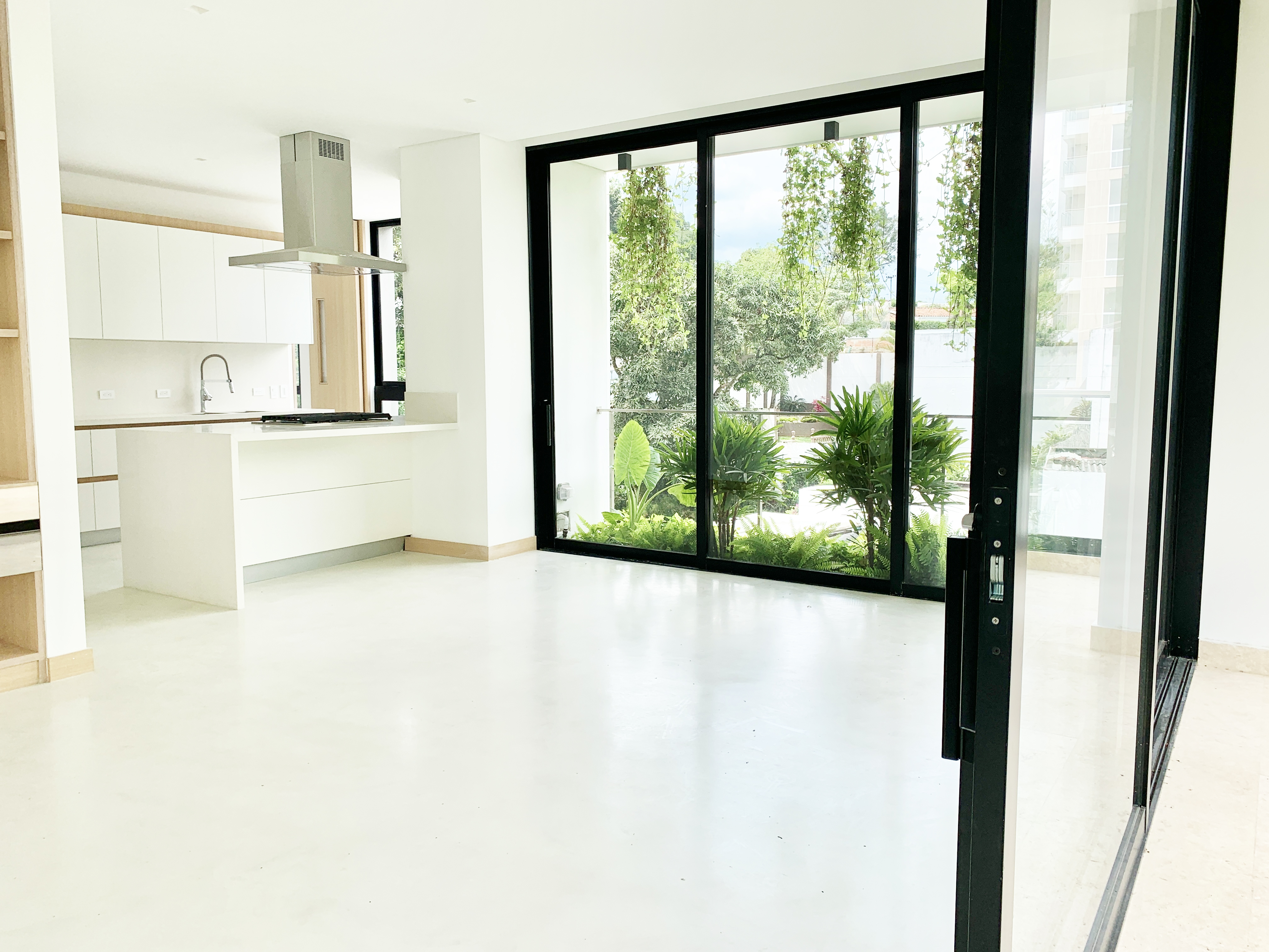 Apartamento de 3 alcobas en venta en Ciudad Jardin, Cali, 254 m² · foto 12 de 23