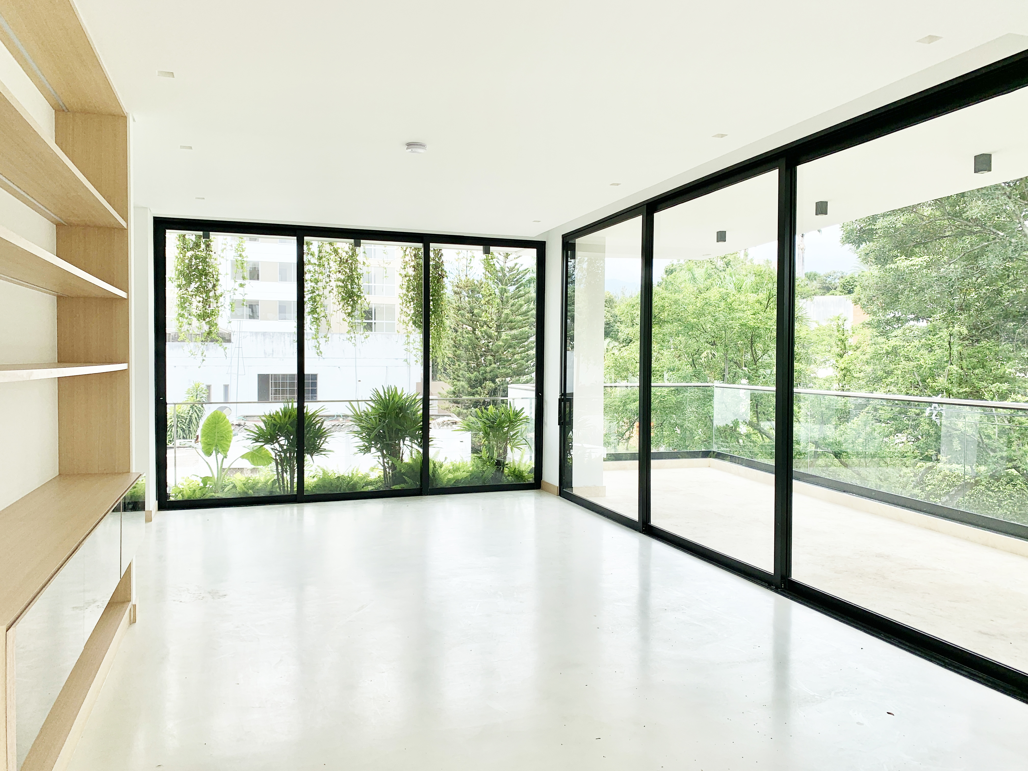 Apartamento de 3 alcobas en venta en Ciudad Jardin, Cali, 254 m² · foto 2 de 23