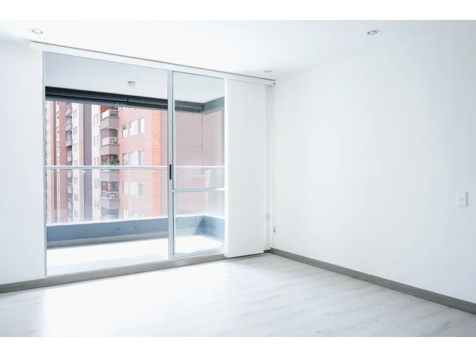Apartamento de 3 alcobas en venta en Vegas De San Jose, Sabaneta, 93 m² · foto 2 de 10