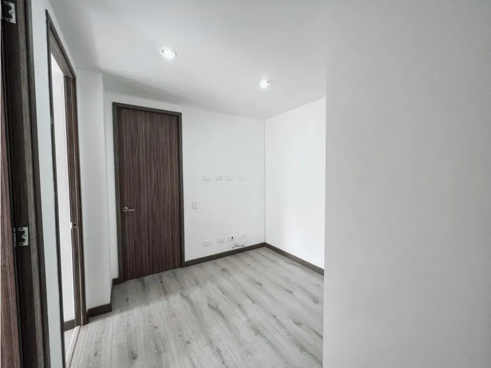 Apartamento de 3 alcobas en venta en Vegas De San Jose, Sabaneta, 93 m² · foto 4 de 10