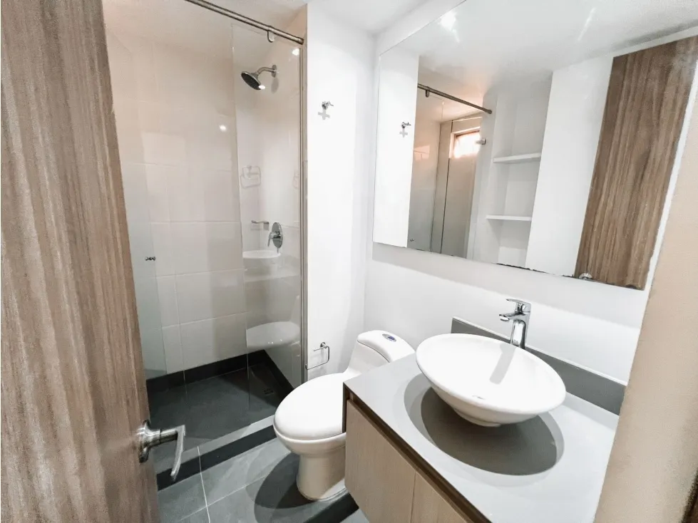 Apartamento de 3 alcobas en venta en Vegas De San Jose, Sabaneta, 93 m² · foto 10 de 10