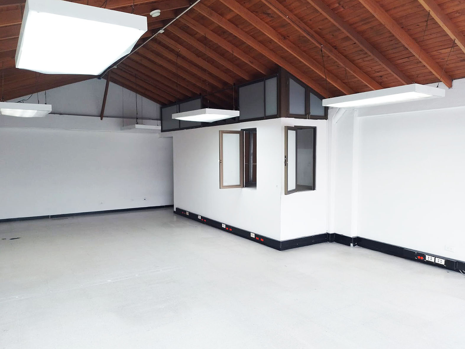 Bodega en arriendo en Cristo Rey, Medellín, 280 m² · foto 13 de 18