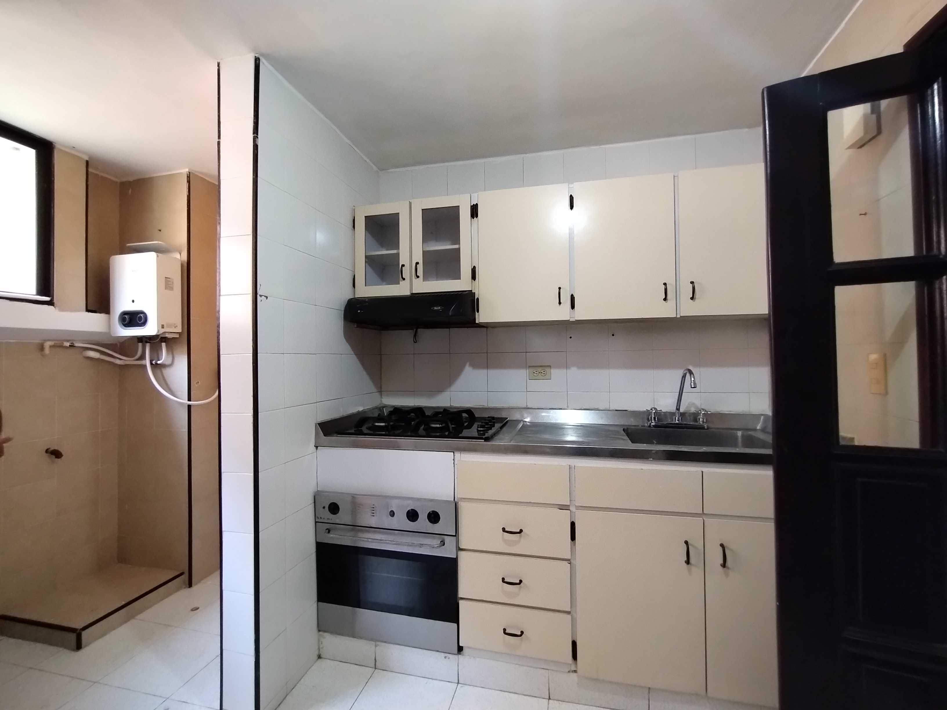 Apartamento de 3 alcobas en arriendo en El Country, Barranquilla, 117 m² · foto 11 de 14