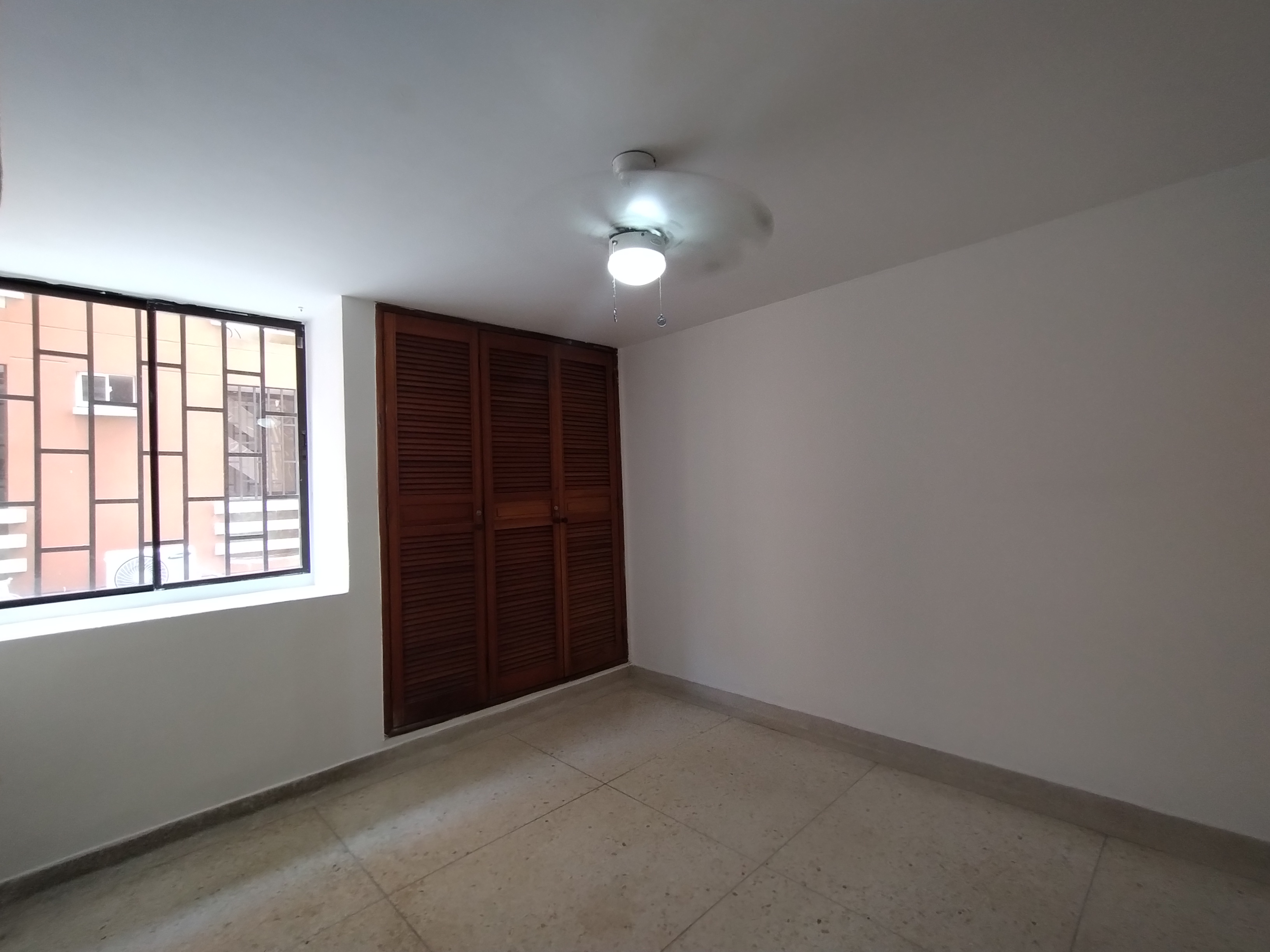 Apartamento de 3 alcobas en arriendo en El Country, Barranquilla, 117 m² · foto 7 de 14