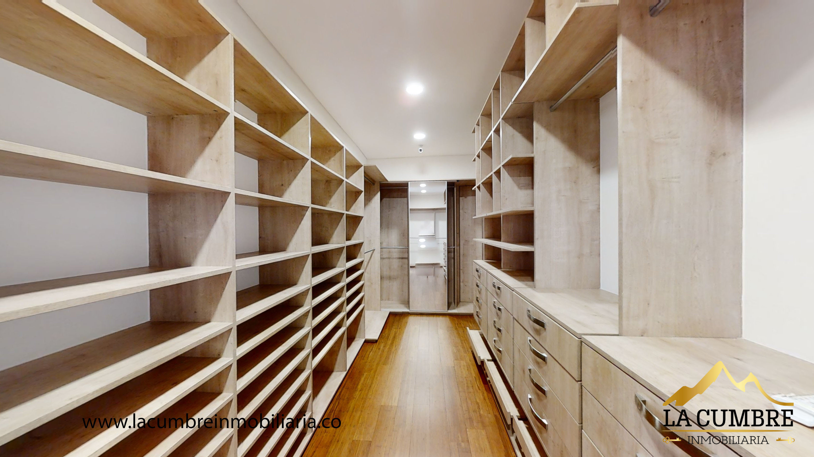 Apartamento en arriendo en El Poblado, Medellín · foto 18 de 18