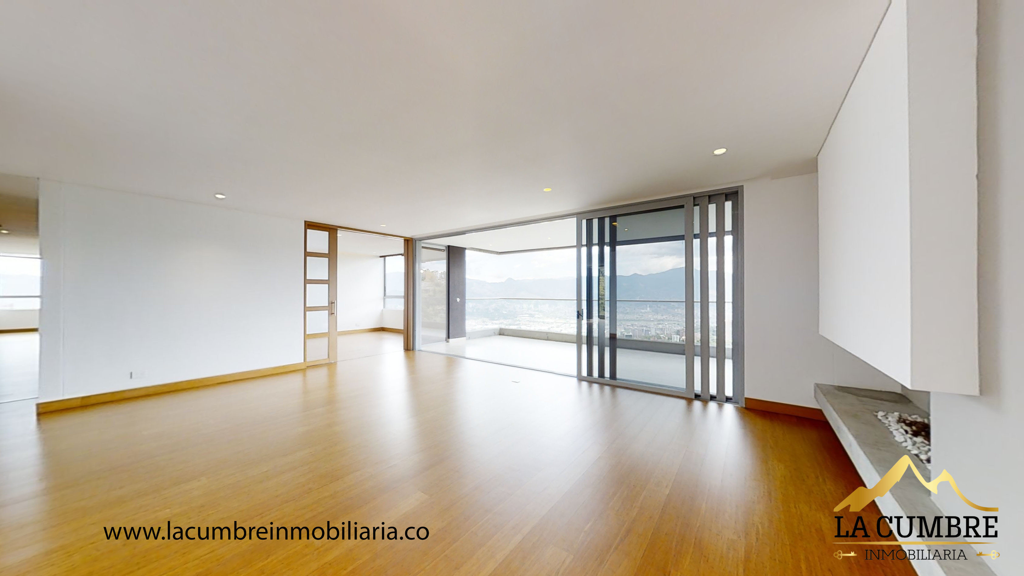 Apartamento en arriendo en El Poblado, Medellín · foto 2 de 18