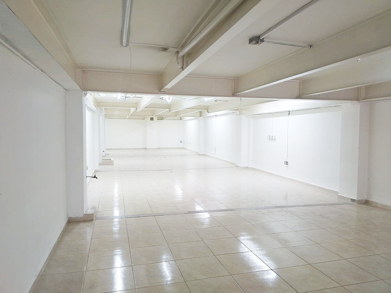 Local en arriendo en Mesa, Envigado, 200 m² · foto 3 de 11