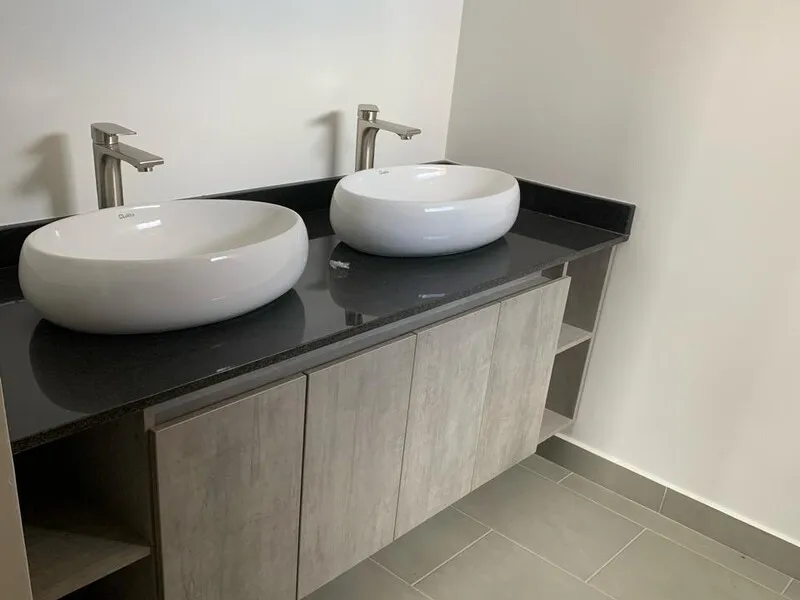 Casa de 3 alcobas en venta en El Porvenir, Rionegro, 220 m² · foto 10 de 11