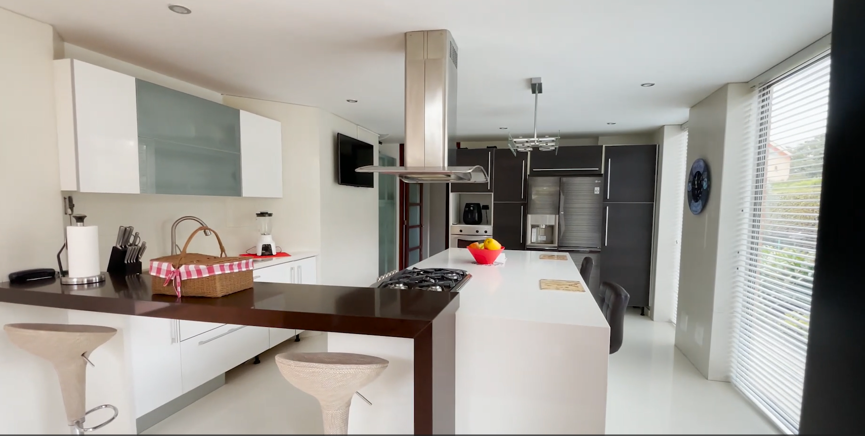 Casa de 4 alcobas en venta en San Simón, Bogotá, 320 m² · foto 4 de 14