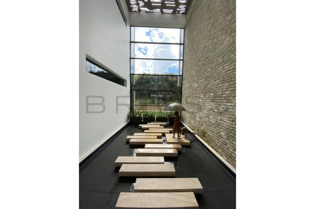 Casa de 5 alcobas en venta en Vía Las Palmas, Envigado, 1534 m² · foto 10 de 21