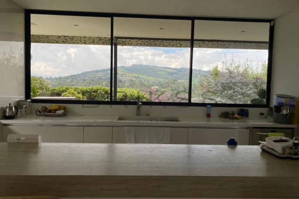 Casa de 5 alcobas en venta en Vía Las Palmas, Envigado, 1534 m² · foto 7 de 21