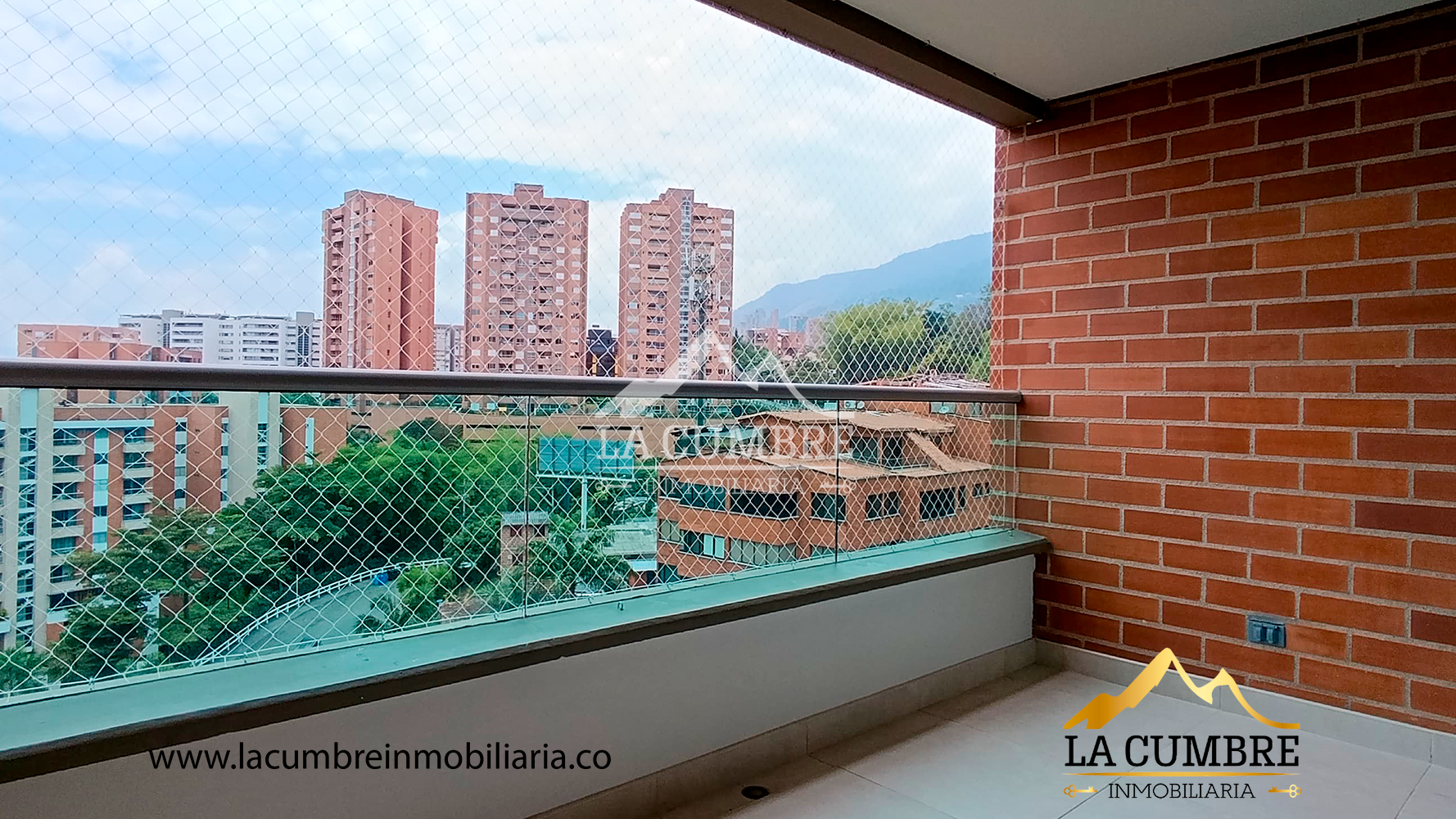 Apartamento de 3 alcobas en arriendo en Loma Del Esmeraldal, Envigado, 97 m² · foto 3 de 12