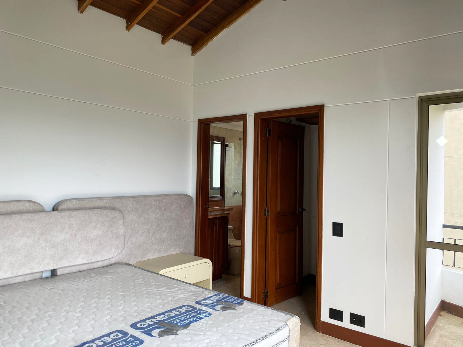 Apartamento en venta en San Lucas, Medellín · foto 13 de 20