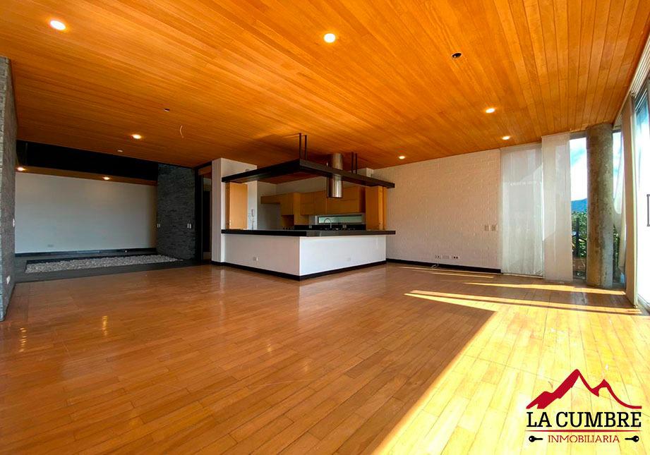 Casa de 4 alcobas en venta en Montessori, Envigado, 300 m² · foto 6 de 9