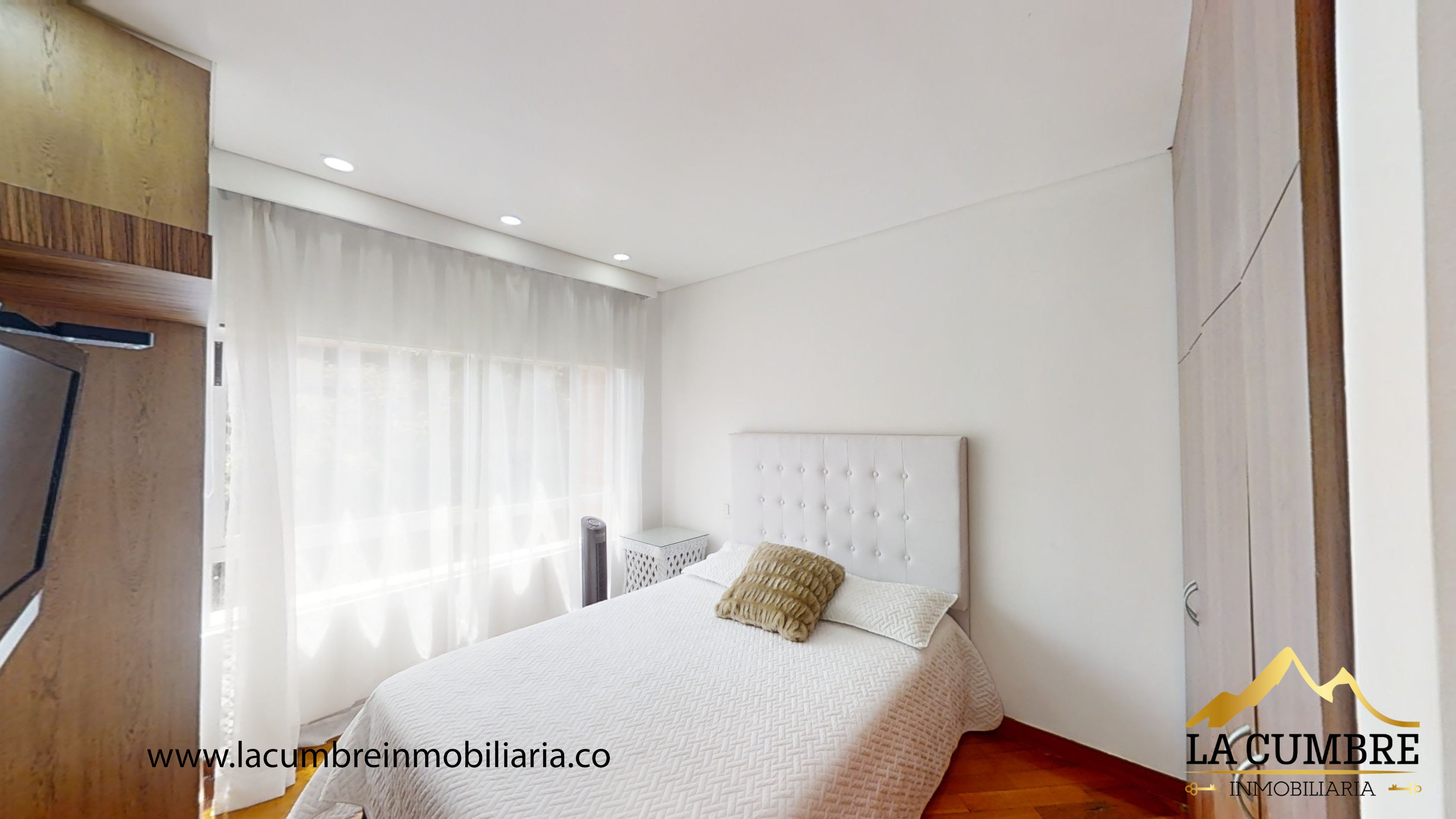 Apartamento en arriendo en El Tesoro, Medellín · foto 12 de 14
