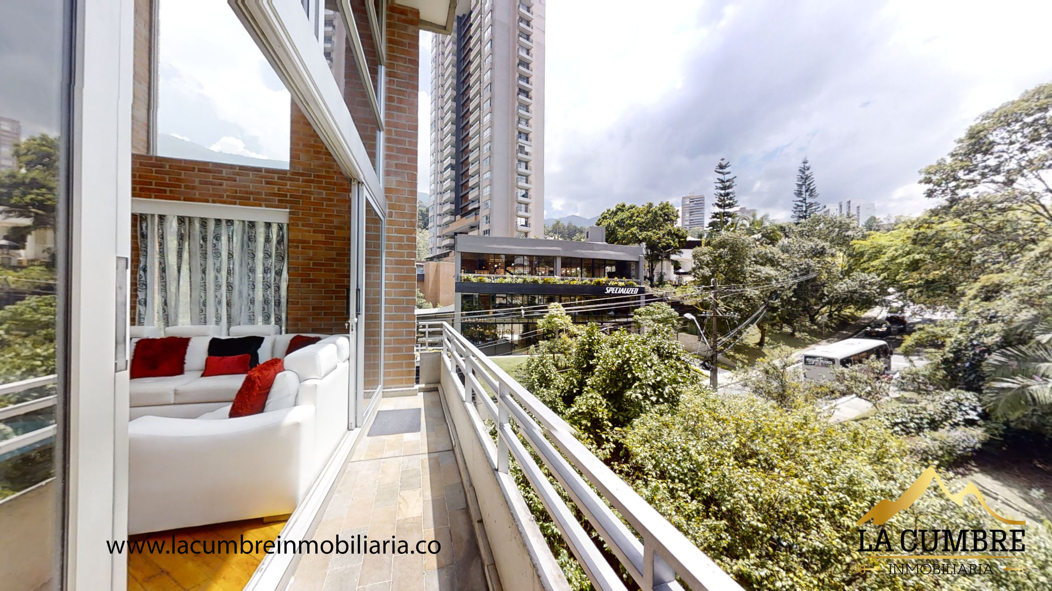 Apartamento en arriendo en El Tesoro, Medellín · foto 6 de 14