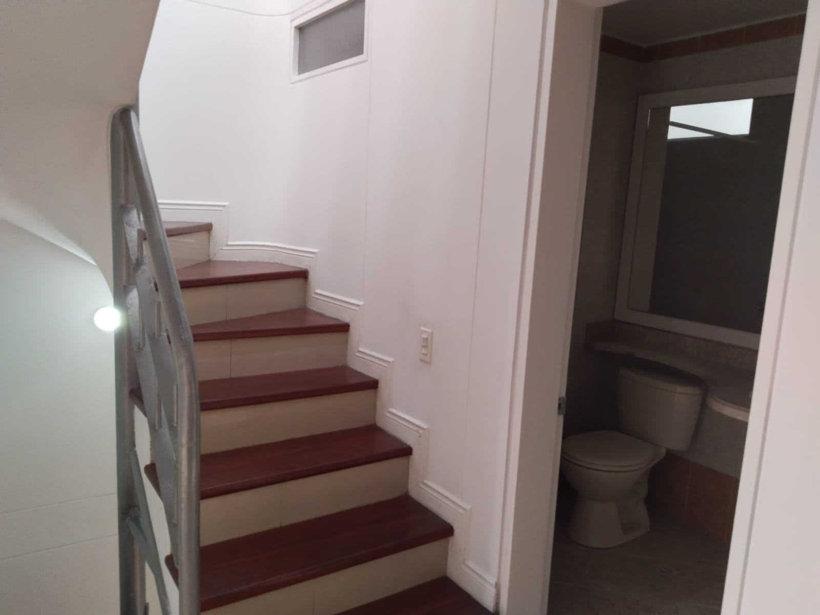Casa en venta en Altos De La Colina, Bogotá · foto 4 de 24